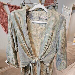 Vintage Platinum Three Piece Set